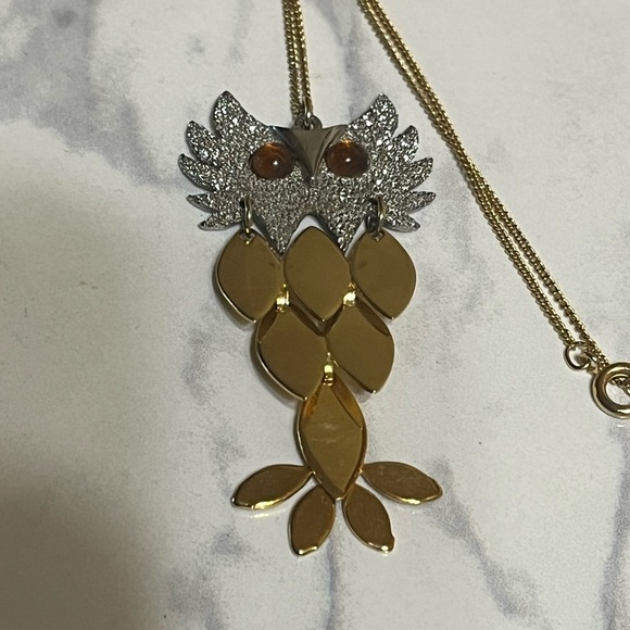 Vintage Owl Necklace - Picture 3 of 7